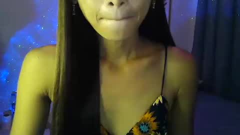 Snapshot of wild_flowerx21 chatting on 01.10.25 Analyn online show from 01.10.25