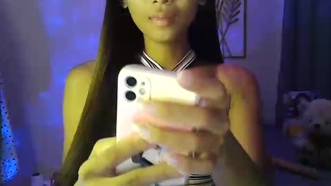 Snapshot of wild_flowerx21 chatting on 01.11.25 Analyn online show from 01.11.25