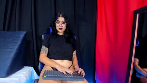 Snapshot of wild_lunaa chatting on 04.16.26 Call me Luna online show from 04.16.26