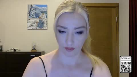 Snapshot of wild_silk_desire chatting on 09.27.25 Alina online show from 09.27.25