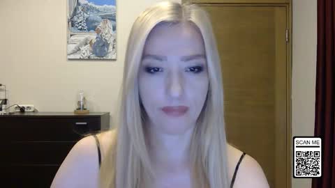 Snapshot of wild_silk_desire chatting on 10.04.25 Alina online show from 10.04.25