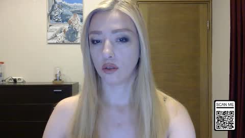 Snapshot of wild_silk_desire chatting on 10.06.25 Alina online show from 10.06.25