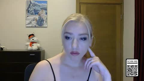 Snapshot of wild_silk_desire chatting on 11.15.25 Alina online show from 11.15.25