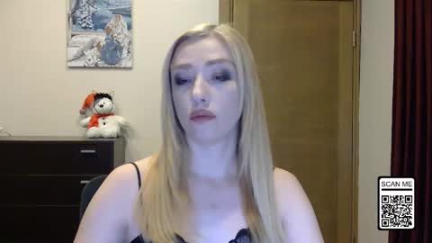 Snapshot of wild_silk_desire chatting on 12.02.25 Alina online show from 12.02.25