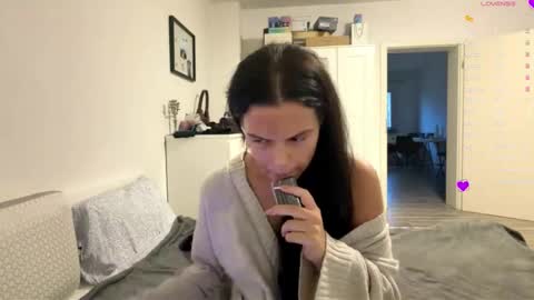 Mia online show from 01.18.26