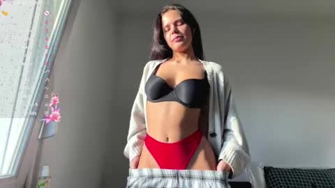 Mia online show from 02.08.26