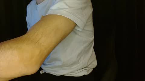 Snapshot of wildjerk91 chatting on 11.18.25 wildjerk91 online show from 11.18.25