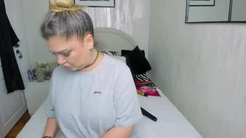 Miss Deea online show from 05.31.26