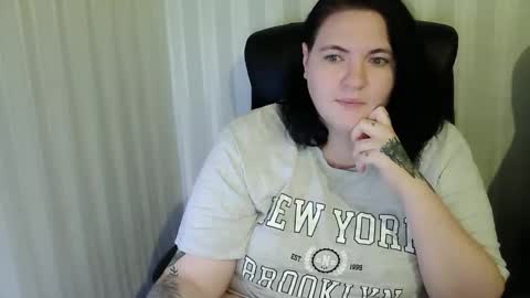 Snapshot of wildpanthers chatting on 11.21.25 wildpanthers online show from 11.21.25