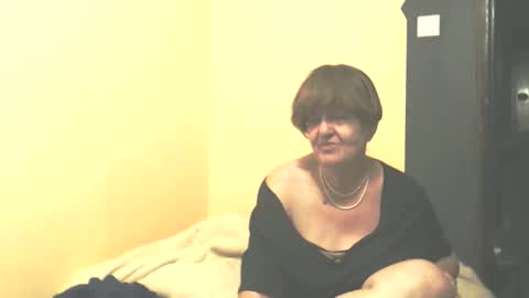 Snapshot of wildredcat chatting on 09.13.25 WildRedCat online show from 09.13.25