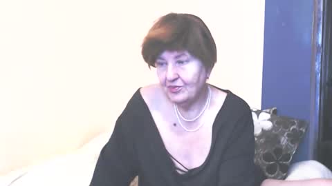 Snapshot of wildredcat chatting on 09.25.25 WildRedCat online show from 09.25.25