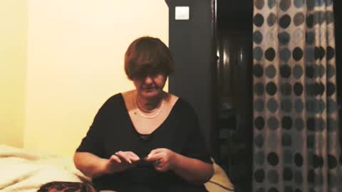 Snapshot of wildredcat chatting on 10.12.25 WildRedCat online show from 10.12.25