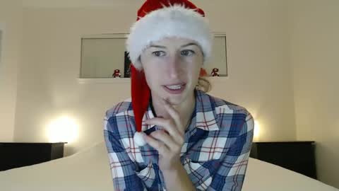 WildRose L - check my Pinned tweet if you dont see me online within 5 minutes after Ive sent email notifications online show from 12.30.24