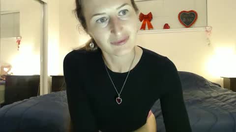 WildRose L - check my Pinned tweet if you dont see me online within 5 minutes after Ive sent email notifications online show from 02.05.26