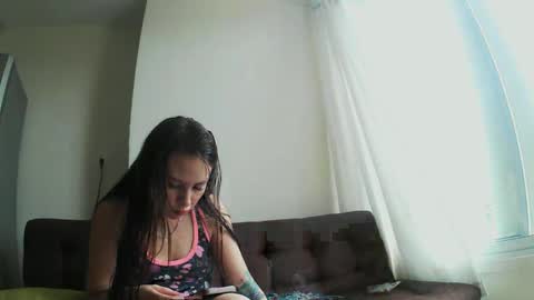 Wild Strawberry online show from 01.23.25