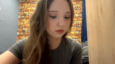 Snapshot of willenasow chatting on 01.11.26 Olivia online show from 01.11.26