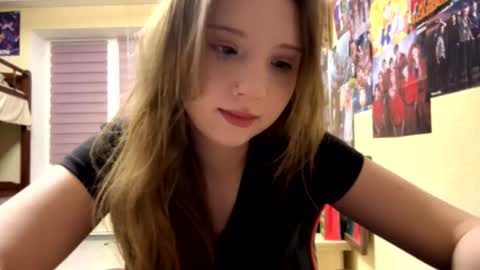 Snapshot of willenasow chatting on 02.12.26 Olivia online show from 02.12.26