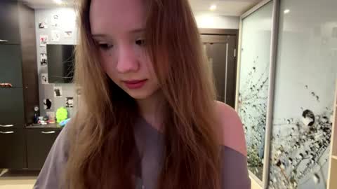 Snapshot of willenasow chatting on 05.04.26 Olivia online show from 05.04.26