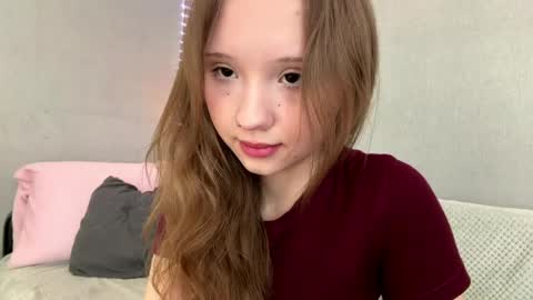 Snapshot of willenasow chatting on 05.24.26 Olivia online show from 05.24.26