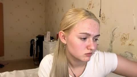 Snapshot of willettealfiero chatting on 04.05.26 Sophia online show from 04.05.26