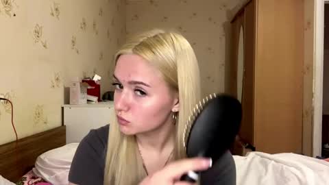 Snapshot of willettealfiero chatting on 04.06.26 Sophia online show from 04.06.26