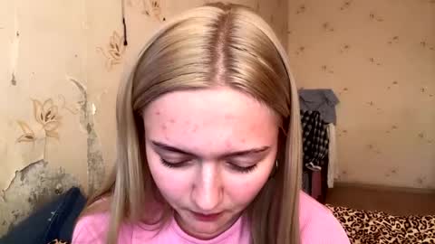 Snapshot of willettealfiero chatting on 04.16.26 Sophia online show from 04.16.26