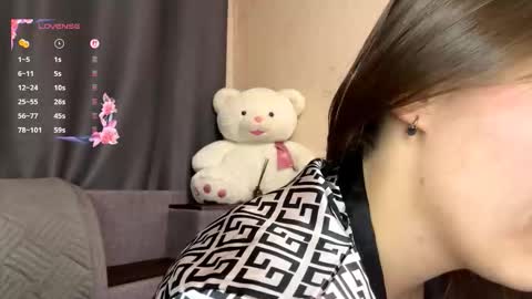 Snapshot of willetteplato chatting on 02.25.26 Adele online show from 02.25.26