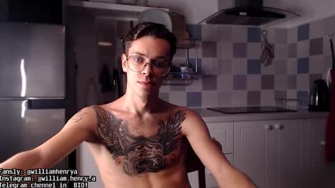 Snapshot of william_henry_a chatting on 09.23.25 William online show from 09.23.25