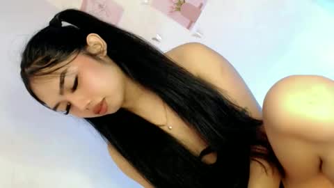 LE XI online show from 02.20.26