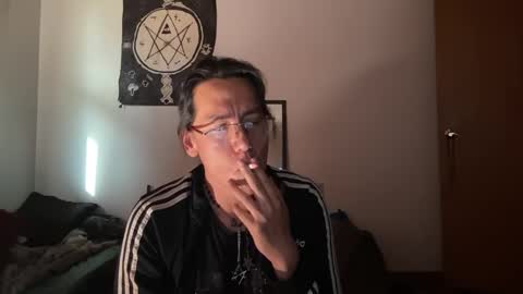 Snapshot of willlohne5 chatting on 11.01.25 Ville Lohner online show from 11.01.25