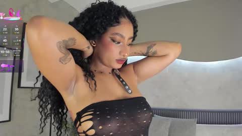 Snapshot of willow_hendrix chatting on 09.27.25 Ms Willow online show from 09.27.25