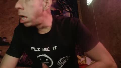 Snapshot of wimsev913259 chatting on 10.26.25 wimozz80 online show from 10.26.25