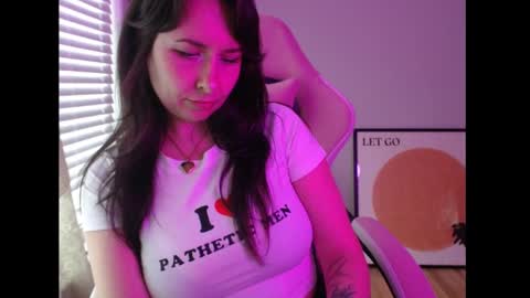 Eevie online show from 09.08.25