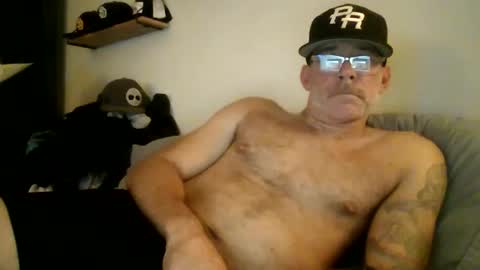 wingnutt765733 online show from 10.17.25