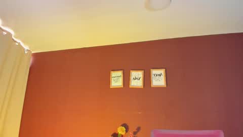 Wini Fer online show from 11.25.25