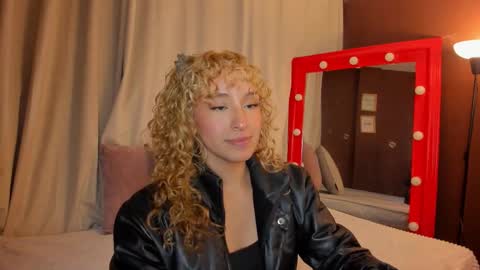 Snapshot of wini_fer chatting on 02.05.26 Wini Fer online show from 02.05.26