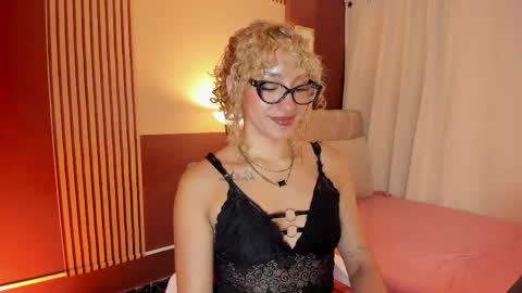 Wini Fer online show from 03.30.26