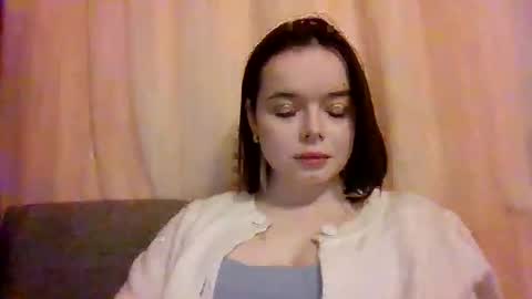 Snapshot of winter__white_rose chatting on 12.27.24 Emma online show from 12.27.24
