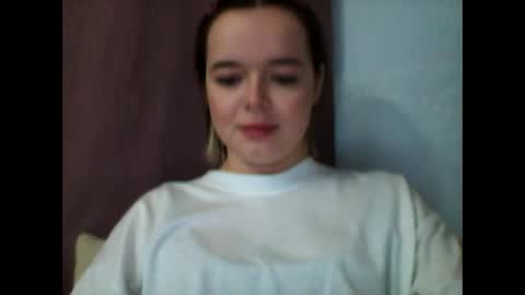Snapshot of winter__white_rose chatting on 01.06.25 Emma online show from 01.06.25