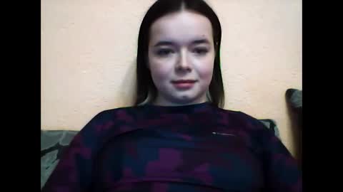Snapshot of winter__white_rose chatting on 01.28.25 Emma online show from 01.28.25