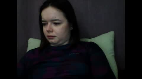 Snapshot of winter__white_rose chatting on 02.07.25 Emma online show from 02.07.25