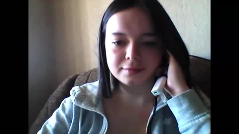 Snapshot of winter__white_rose chatting on 02.10.25 Emma online show from 02.10.25