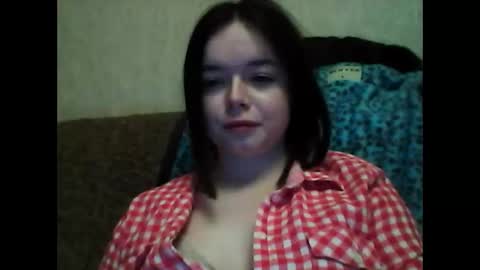 Snapshot of winter__white_rose chatting on 02.11.25 Emma online show from 02.11.25