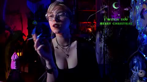 Snapshot of witch_fiona chatting on 12.29.24 Goddess of two strapons - Mr. long Don Mr. Pinky online show from 12.29.24