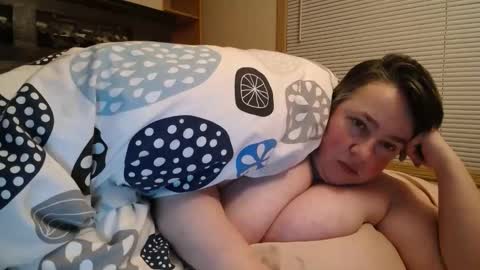 Snapshot of witchannie chatting on 02.07.26 Annie online show from 02.07.26