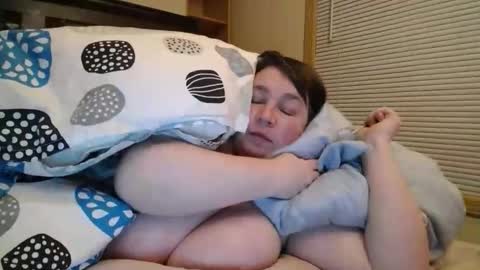 Snapshot of witchannie chatting on 02.16.26 Annie online show from 02.16.26