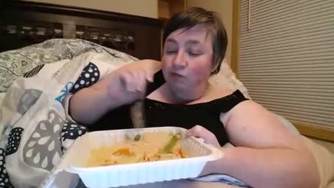 Snapshot of witchannie chatting on 02.26.26 Annie online show from 02.26.26