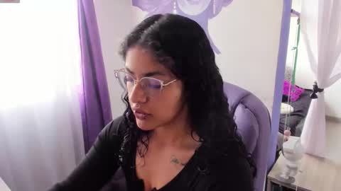     Luna Violeta  A r t i s t  online show from 12.01.25