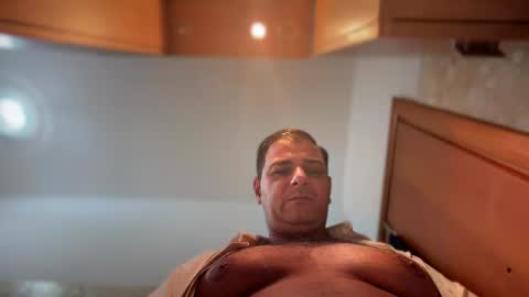 Snapshot of witebull83 chatting on 02.07.26 Witebull online show from 02.07.26