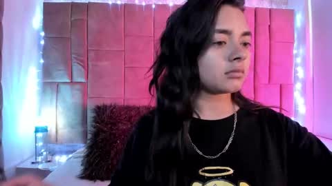 Andrea  online show from 02.08.25